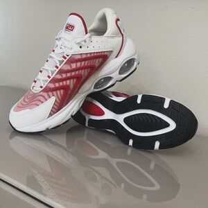 Nike Air Max TW University Red